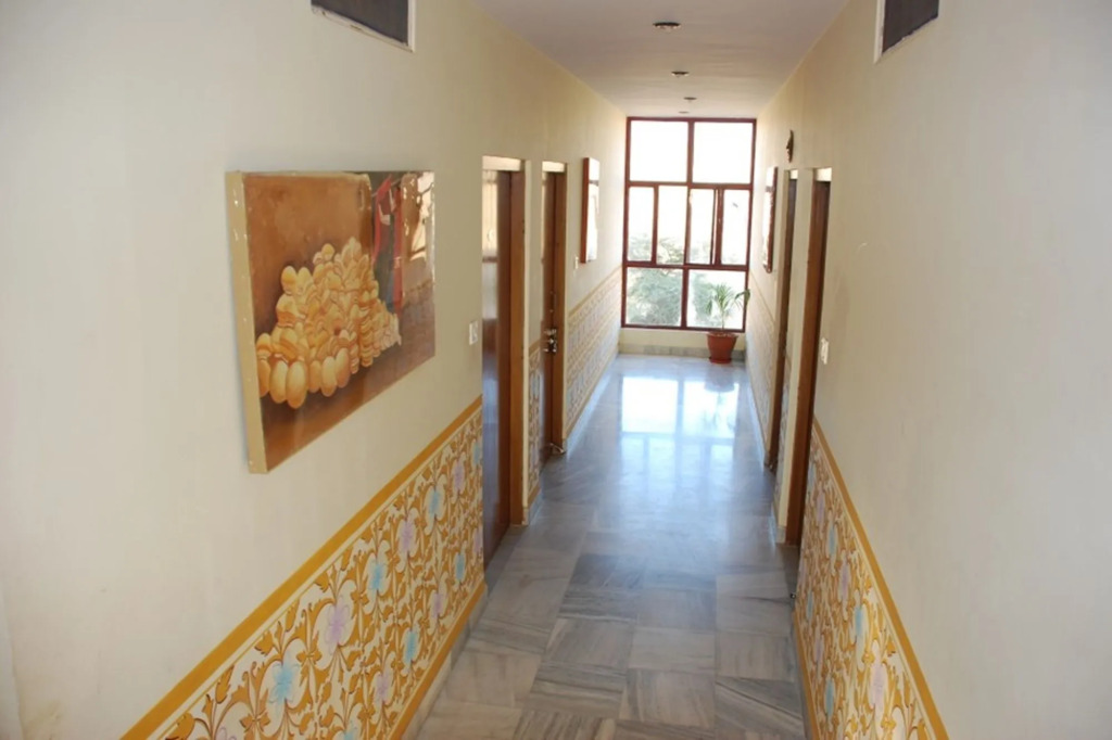 Hotel Teerth Palace