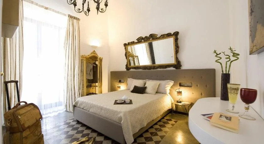 Gem de Luxe Bed  Breakfast
