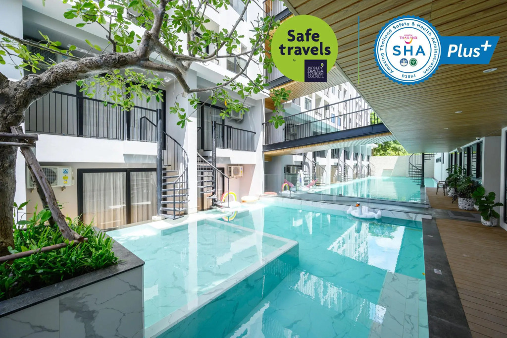 Tour De Phuket Hotel - SHA Plus