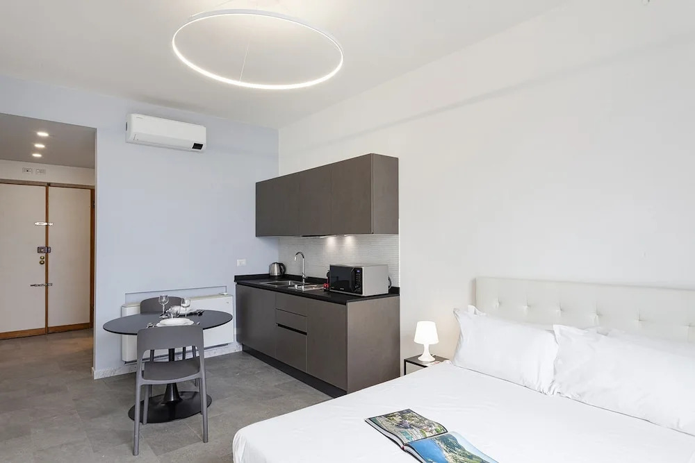 Chic Modern Lofts - B - BK