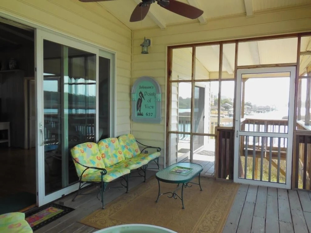 Johnsons Point of View - 4 Br Home