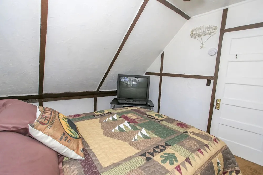 Meadow Retreat-1670 by Big Bear Vacations