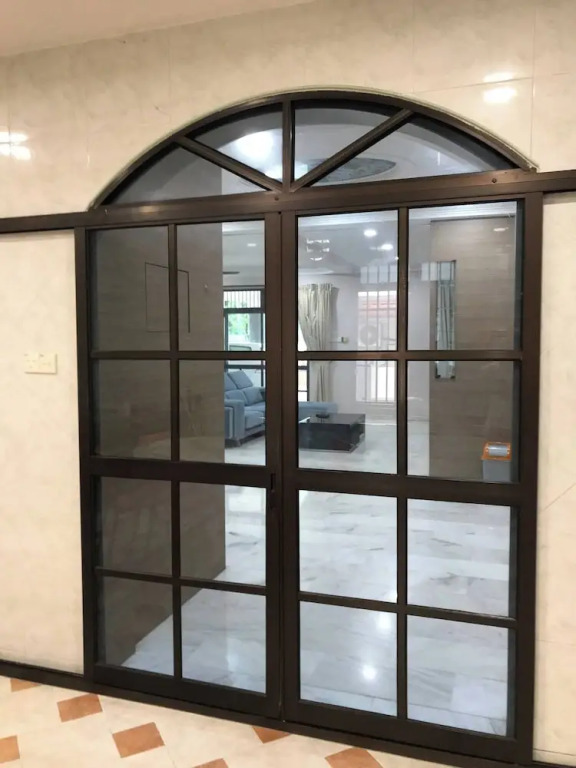 Cozy Johor Bahru Home With Family Room and Unblock Balcony View