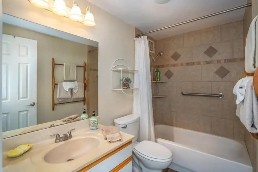 Menehune Shores, #308 2 Bedroom Condo