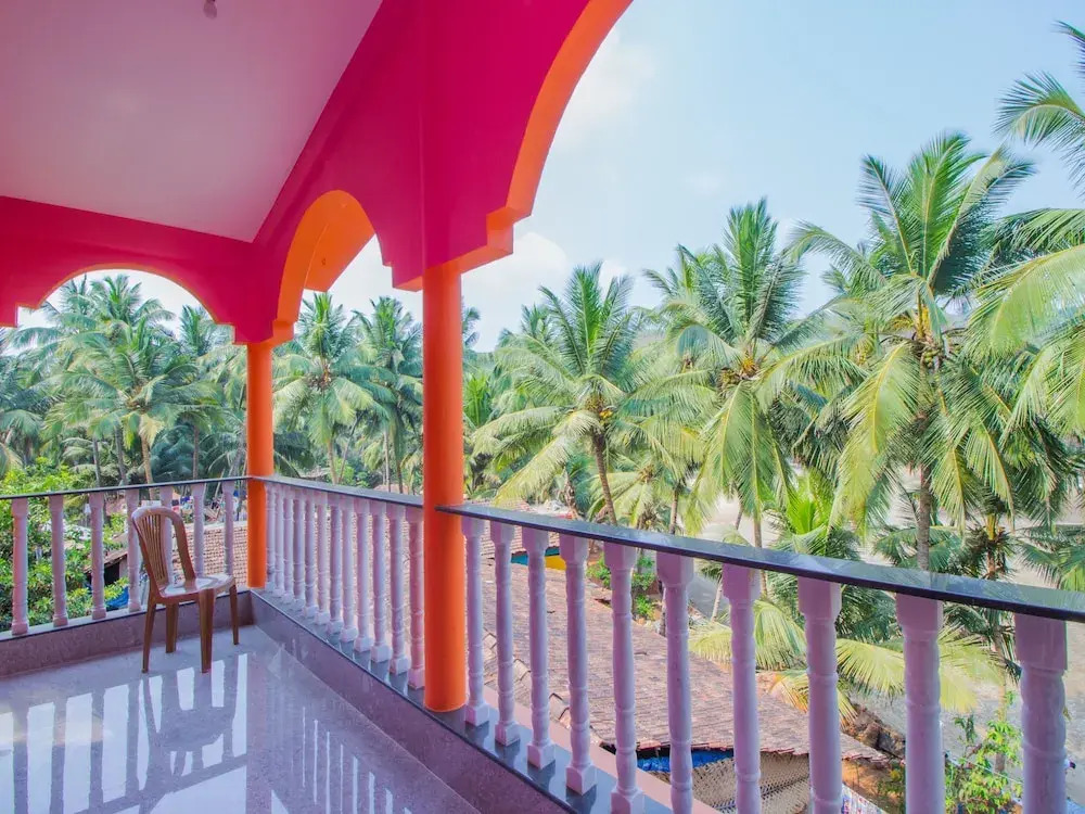 OYO 12705 Home Studio Hollant Beach