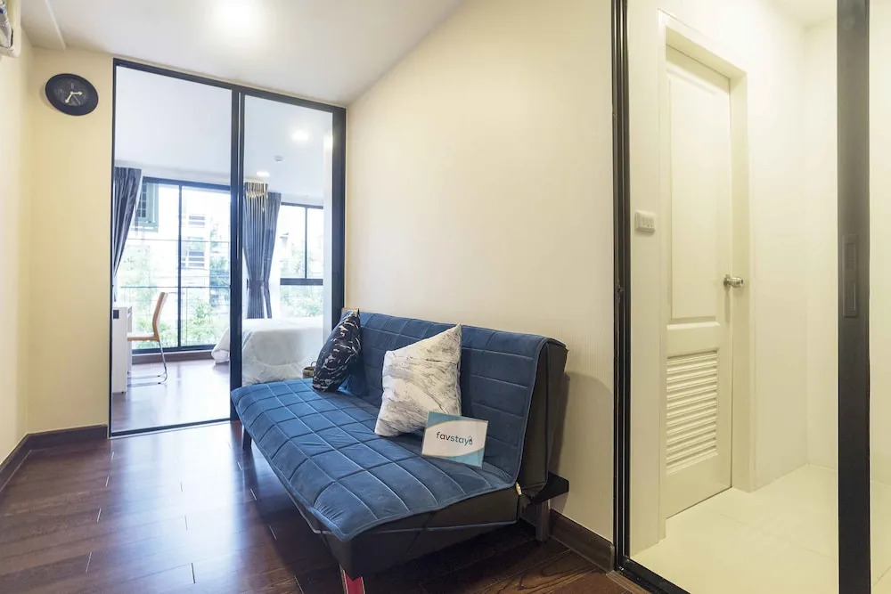 Bangkok Feliz Sathorn-Taksin By Favstay