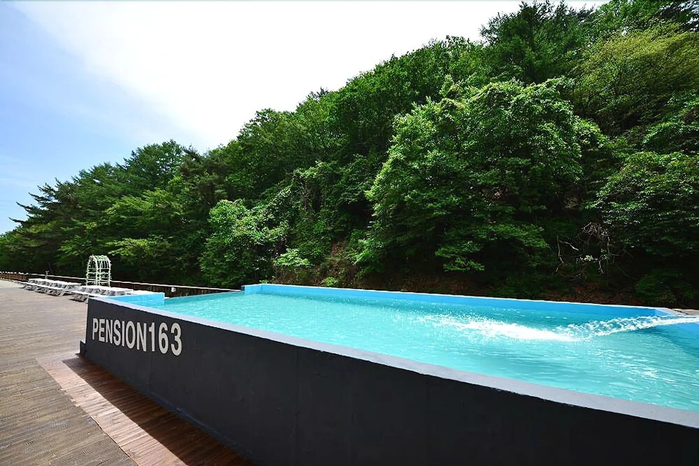 Gyeongju Happyday Pension