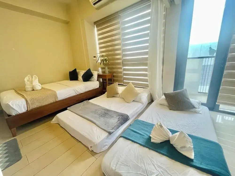 MactanNewtown Staycation Near The Beach