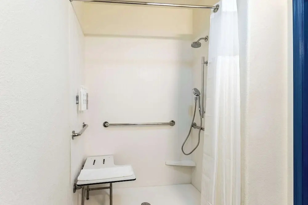 Quality Inn & Suites at Talavi