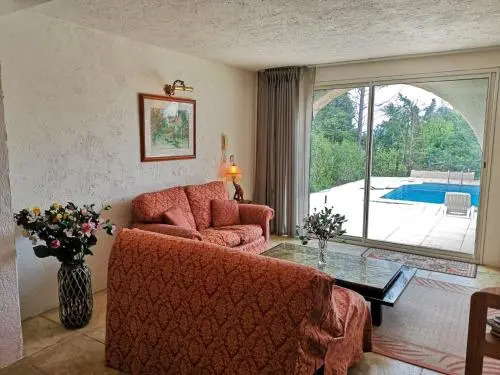 Mas Alto Apartments