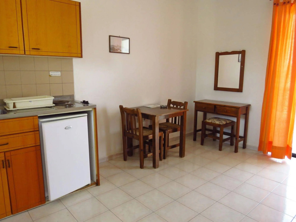 Debby Hotel Apartments