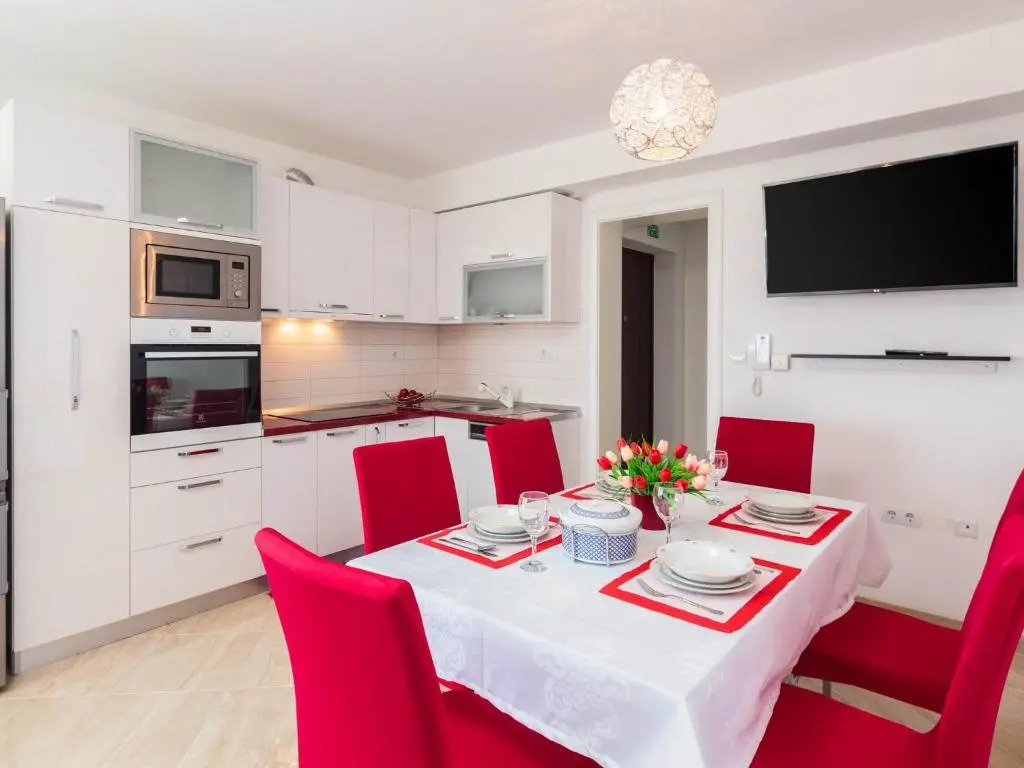 Apartment Lana ST