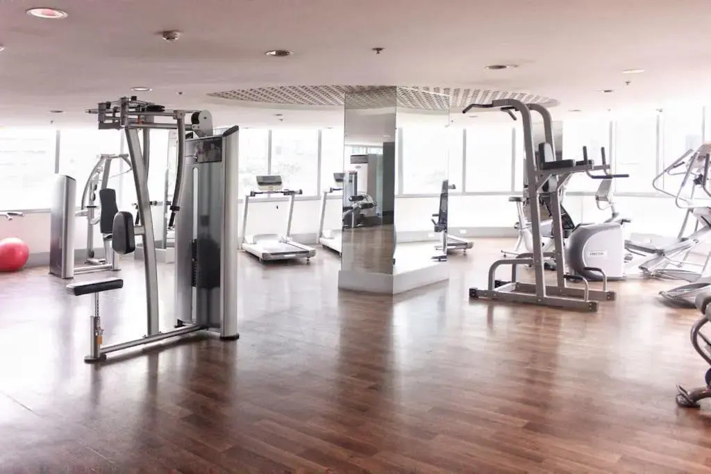 StayHere Burgos Circle 1 Bedroom Avant@Fort Gym