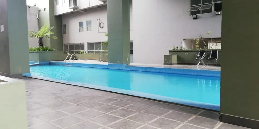 OYO 2396 Apartment Grand Asia Afrika By Prisma