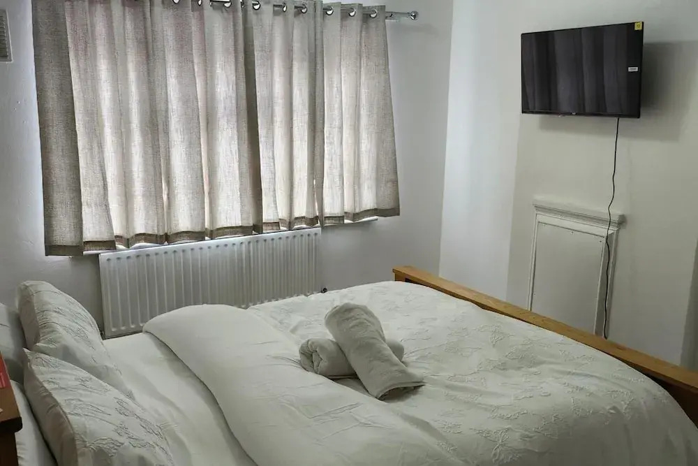 Dagenham - House - Stay5 - Parking - Greatlocation