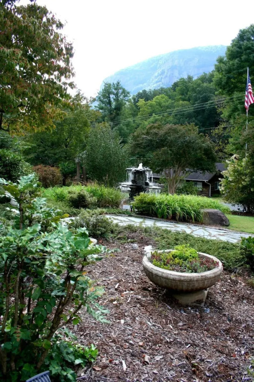 The Esmeralda Inn and Restaurant