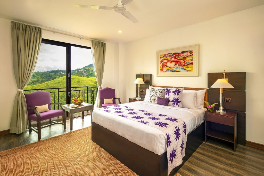 Fox Kandy by Fox Resorts - Luxury in the Mist