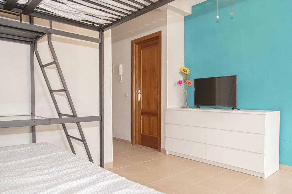 Studio in Malaga, With Wonderful City View - 40 m From the Beach