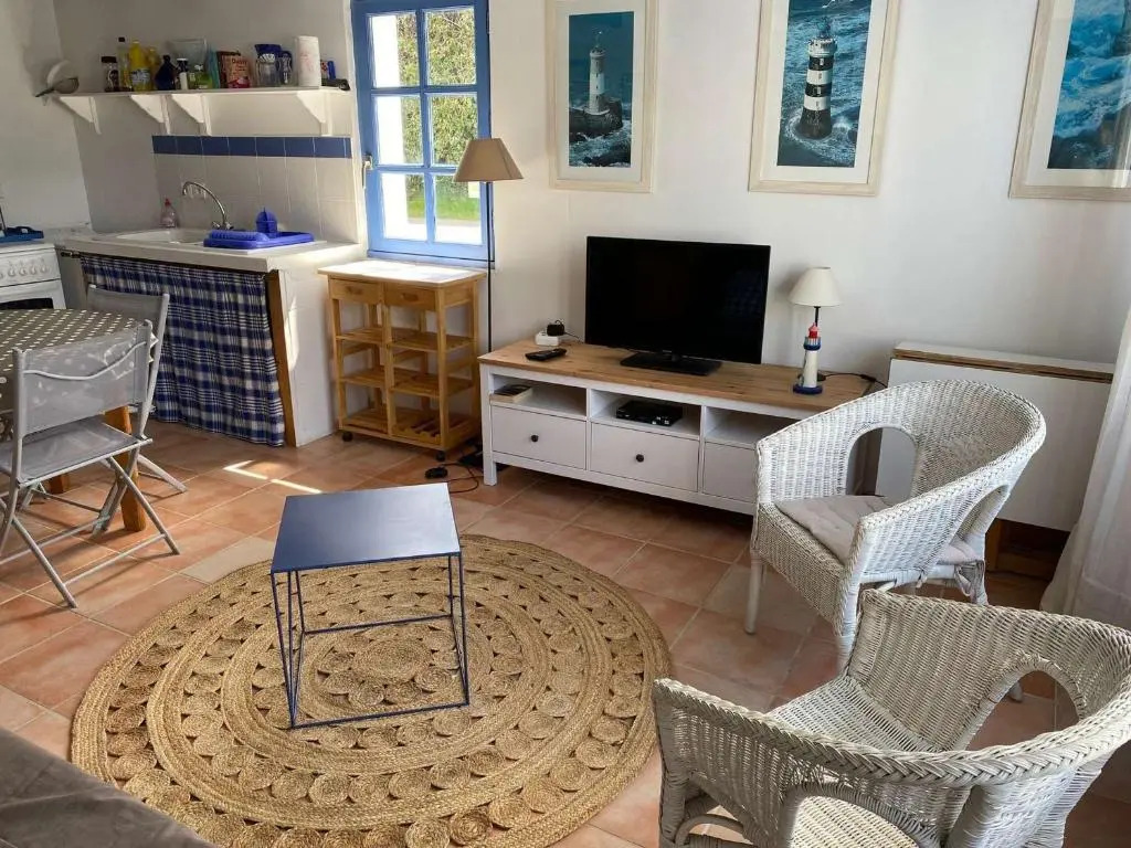Maison 1 chambre avec jardin proche plage des Grands Sables - FR-1-418-163