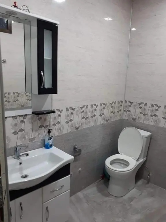 farnavaz mefe Street N108
