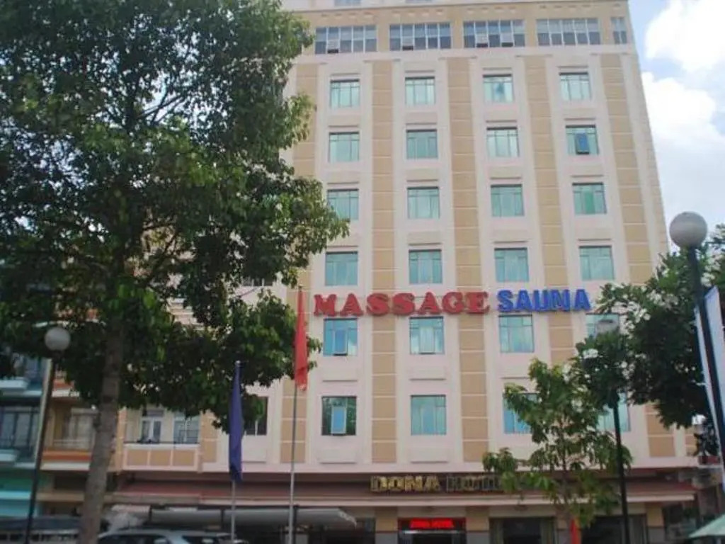 DONA Hotel