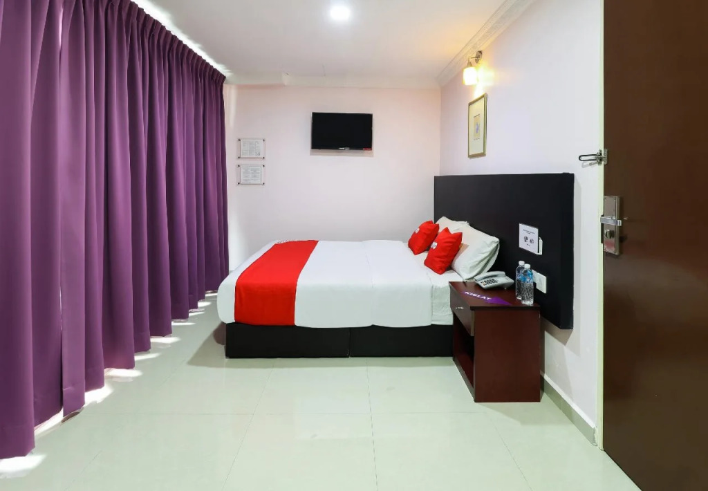 OYO 89473 Sp Venture Hotel