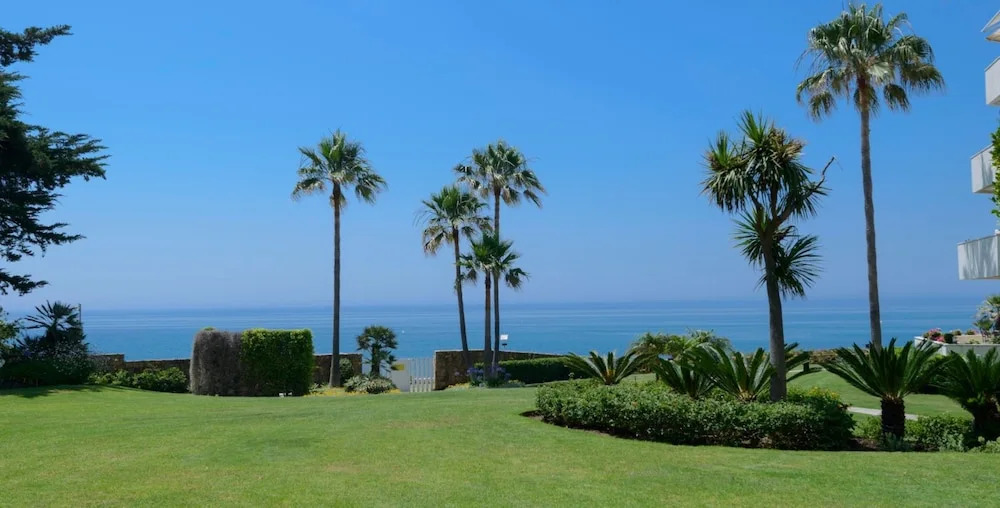 Sea views Beach House