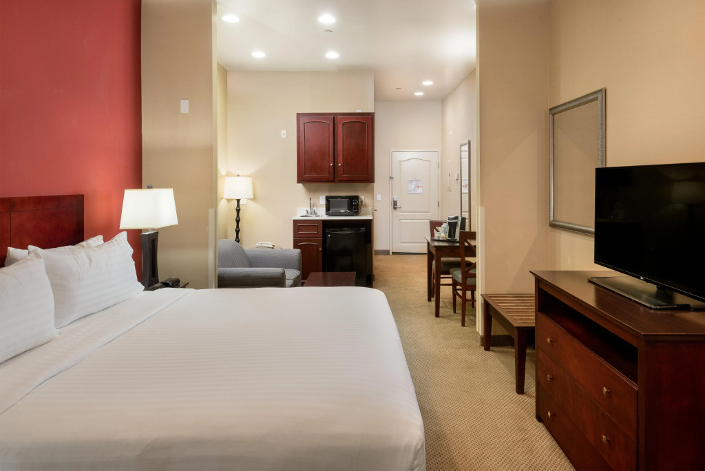 Holiday Inn Express Hotel & Suites Los Angeles Airport Hawthorne by IHG