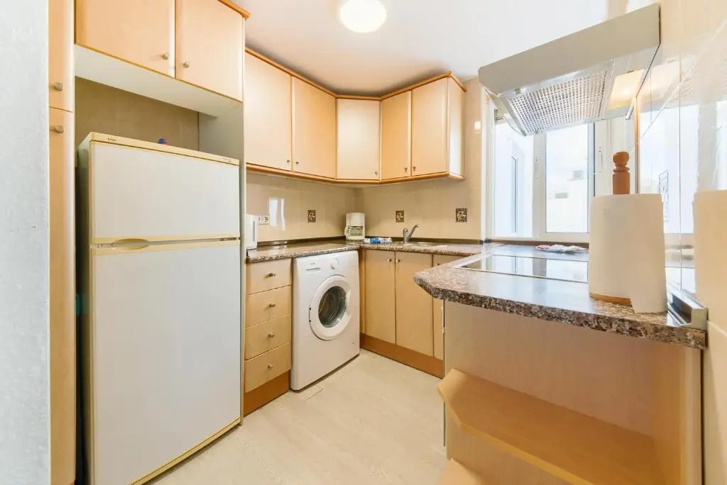Holidays2Fuengirola Palangreros 100 mts from Beach and promenade