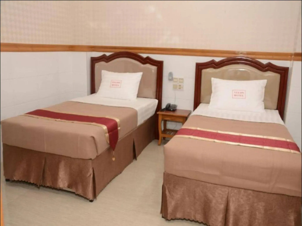 Nylon Hotel