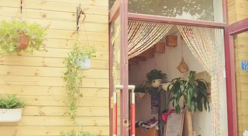 Yuezhu Youth Hostel