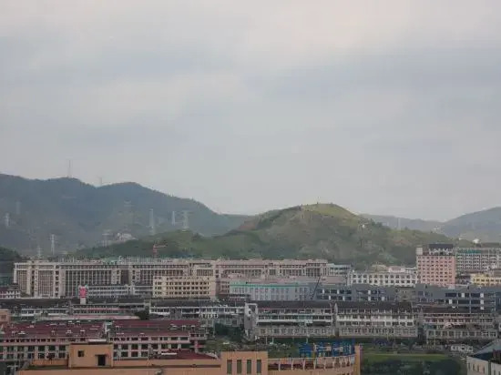 Taizhou Junhua Yixiang Hotel (Wenling Daxi Branch)