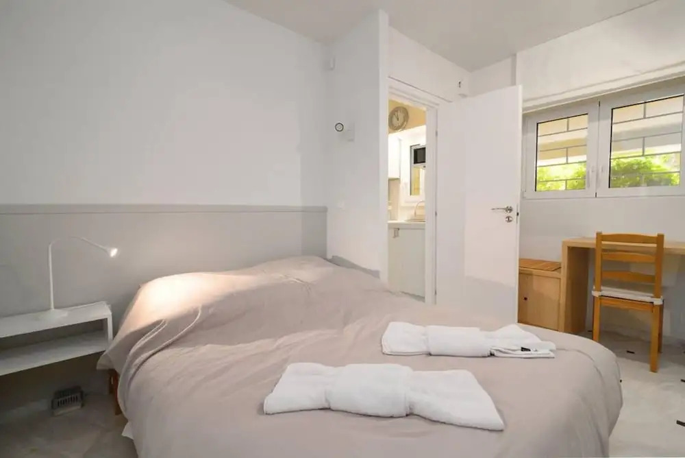 Gly3 65m2 Sunshine Oasis in Glyfada