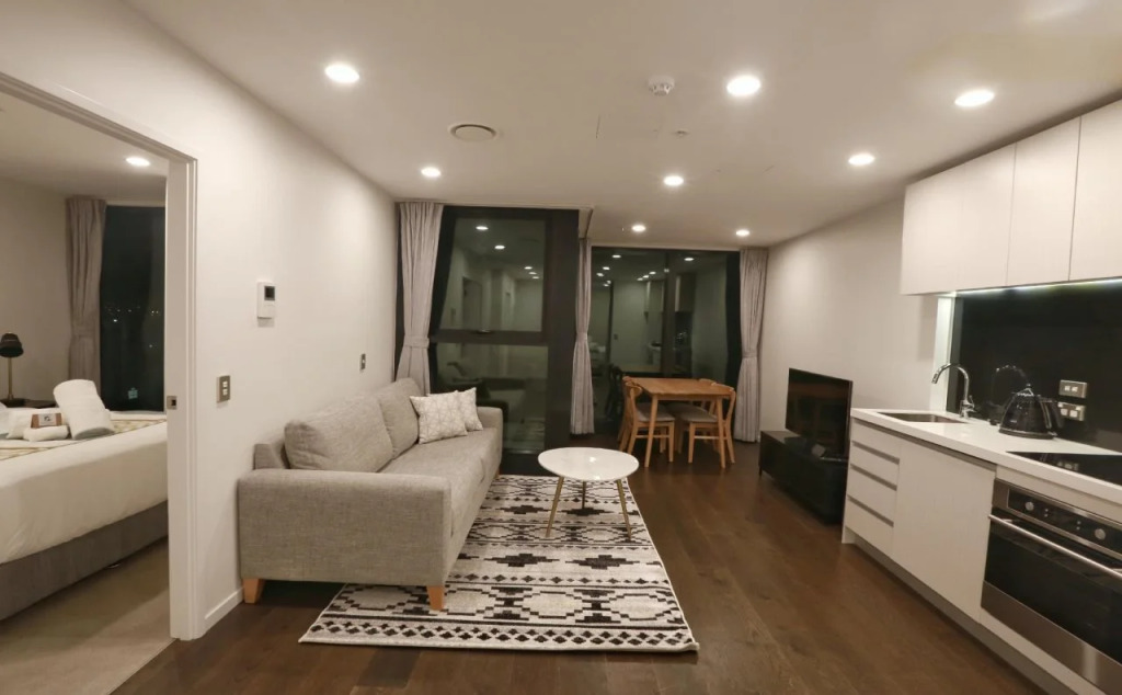 Everest Serviced Apartments on Albert