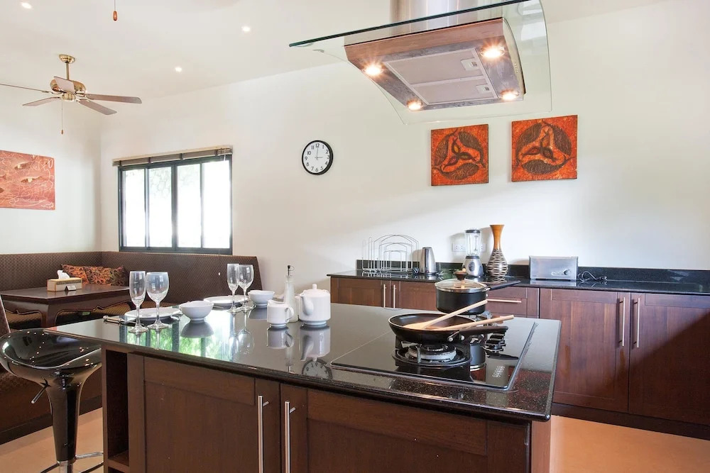 Villa Waew Opal 6 Bed Grand Property with In House Staff