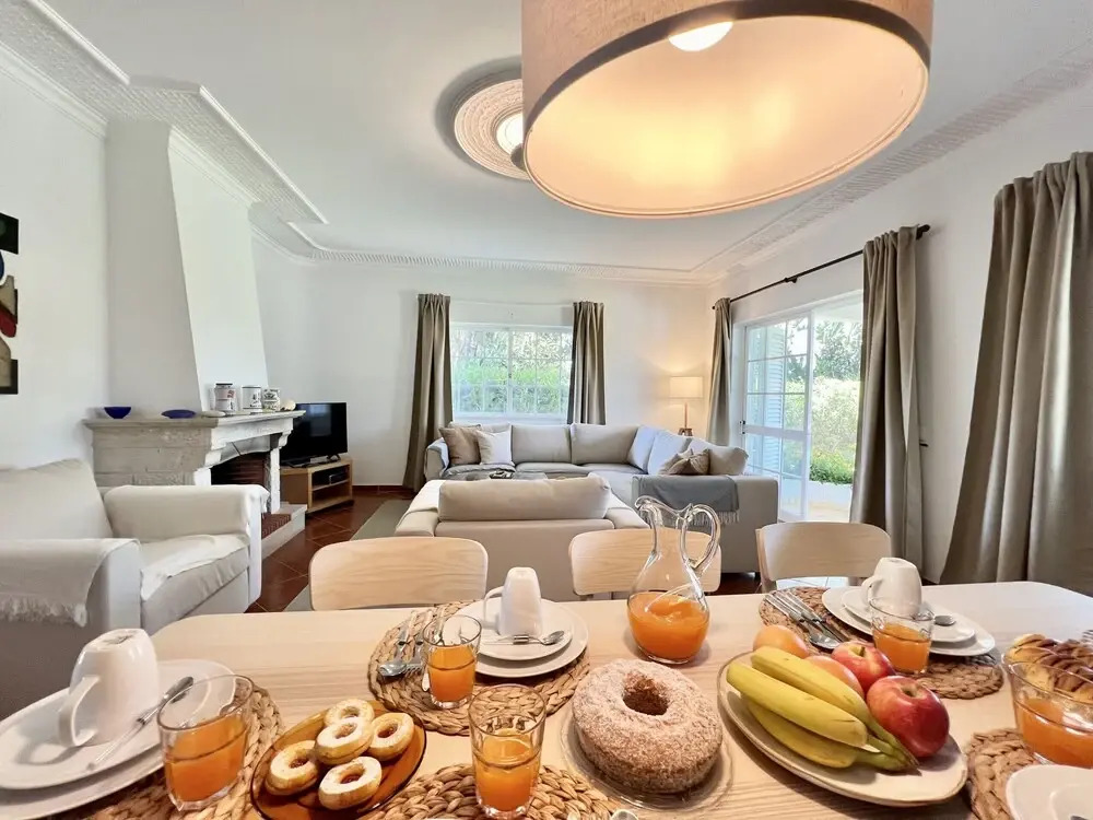 Vilamoura White House Villa With Pool by Homing