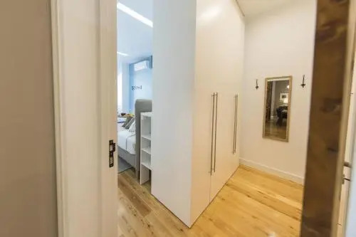 Lovelystay - Downtown 2Bedroom Wonder