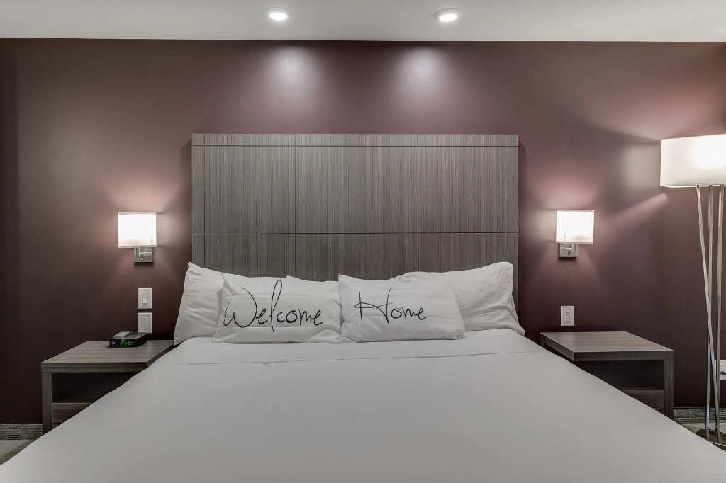 Home Inn & Suites Saskatoon South