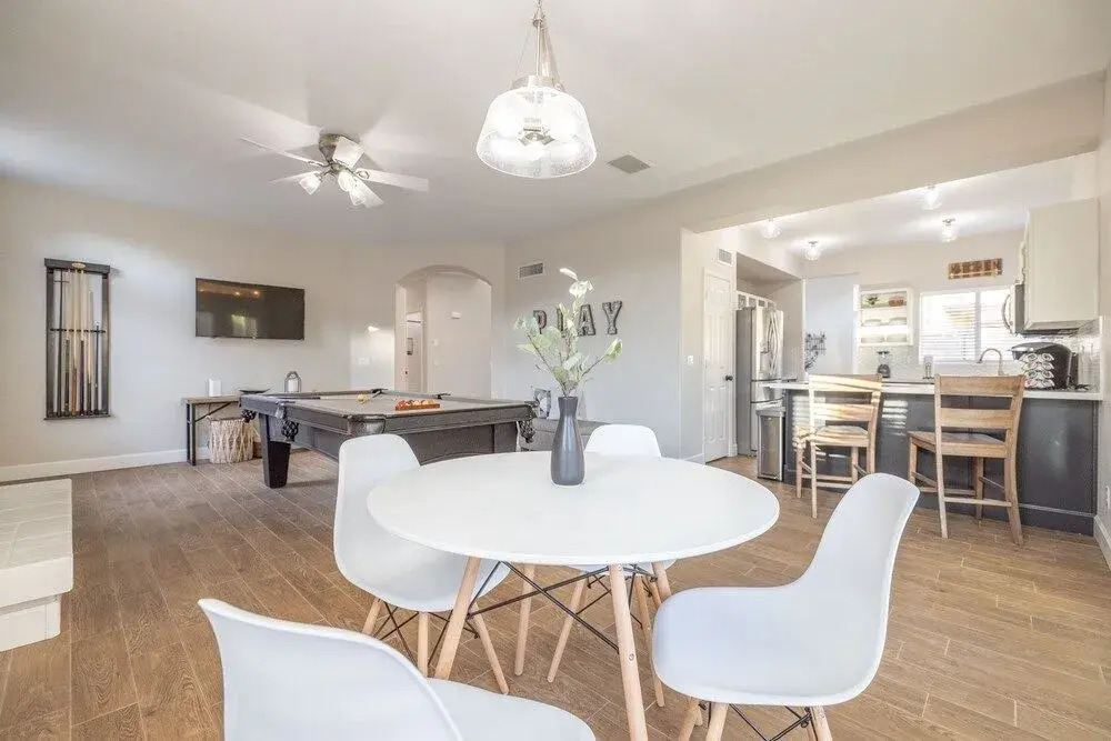 Gilbert Douglas 1 Bedroom Home by RedAwning