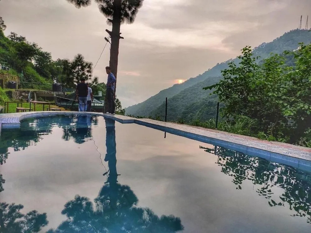Safarmaina Resort