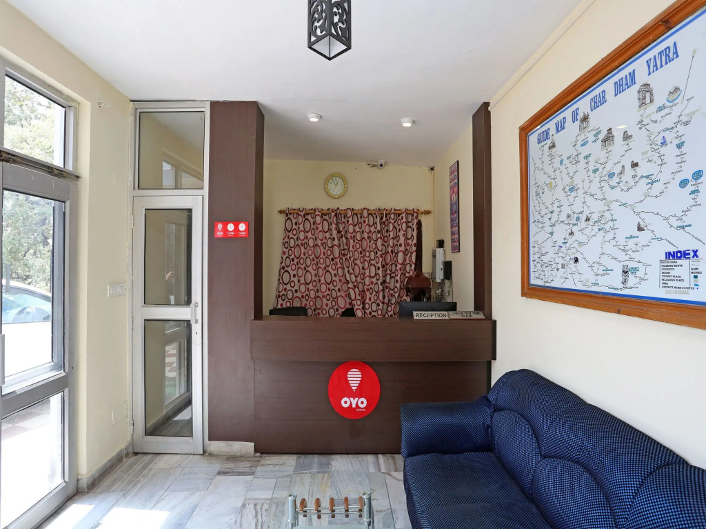 OYO 13243 Hotel City Castle