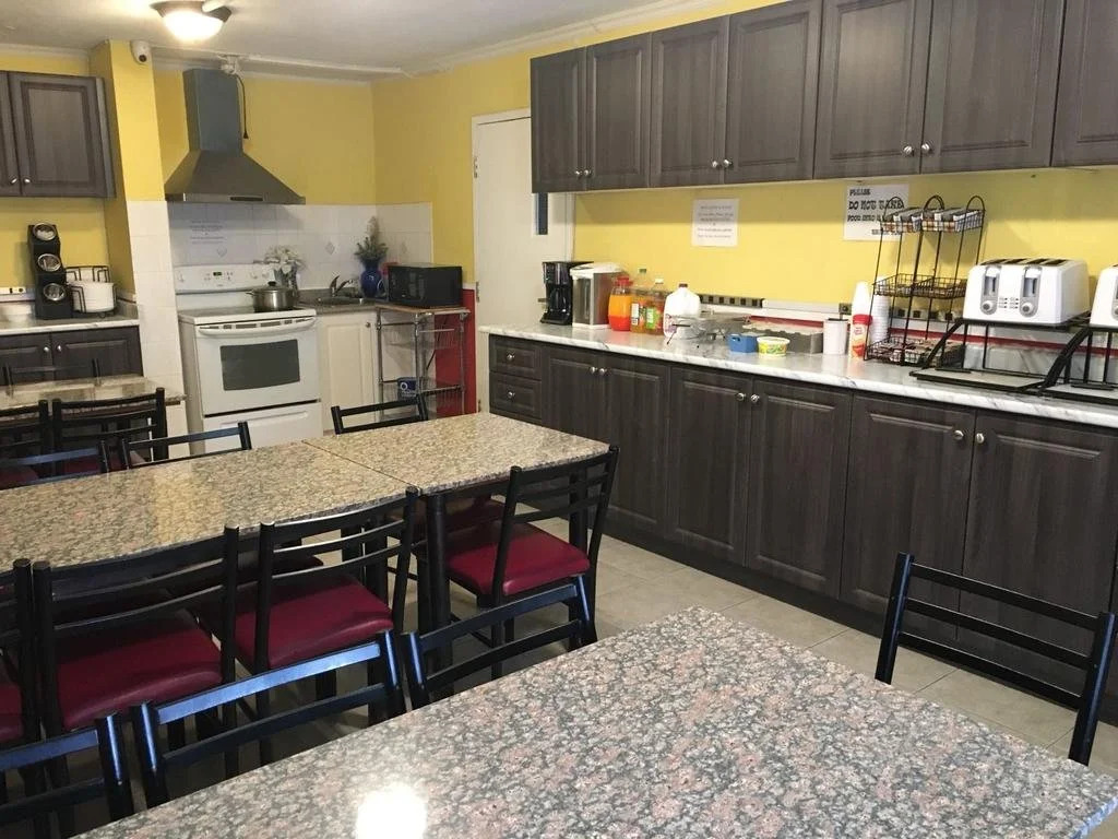 Grewals Inn and Suites by Elevate Rooms