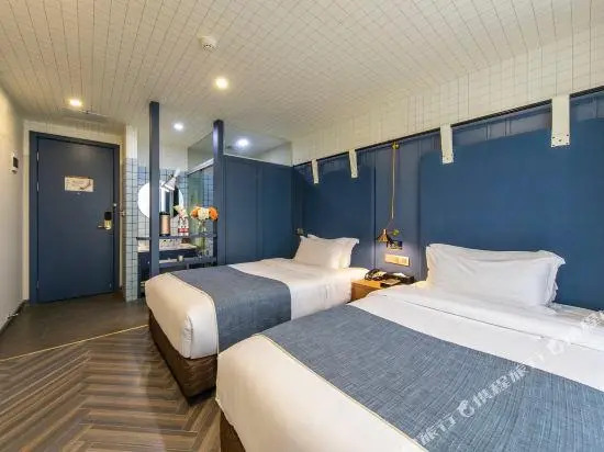 Oula Art Hotel