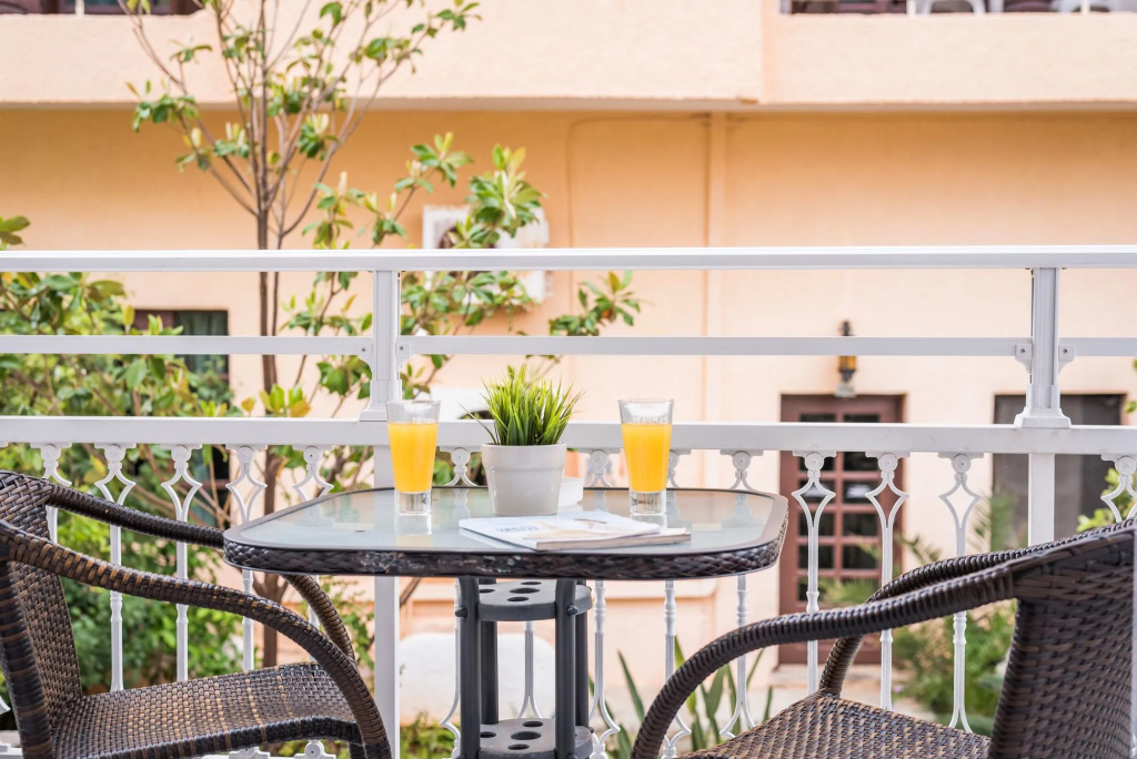IRINI STALOS Apartments