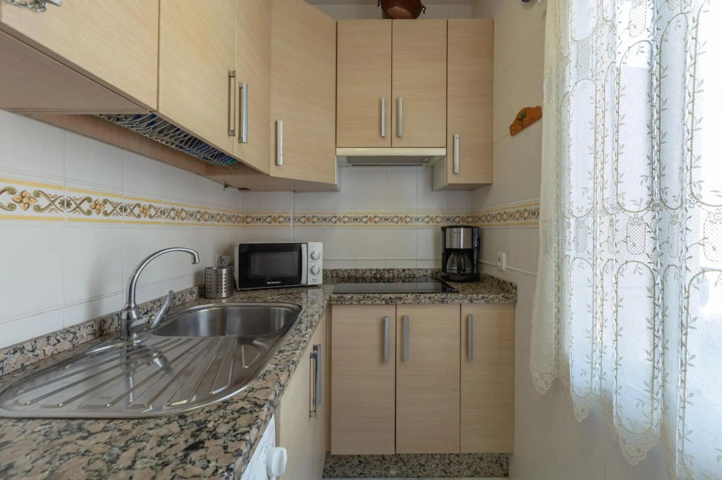 MARINA BEACH - Fantastic apartment with sea views and free WiFi