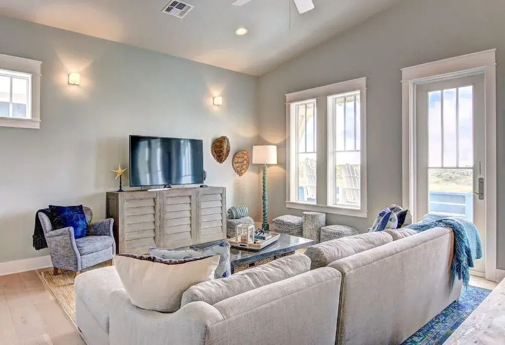 717 Sunrise Avenue Home 3 Bedrooms 3.5 Bathrooms Home