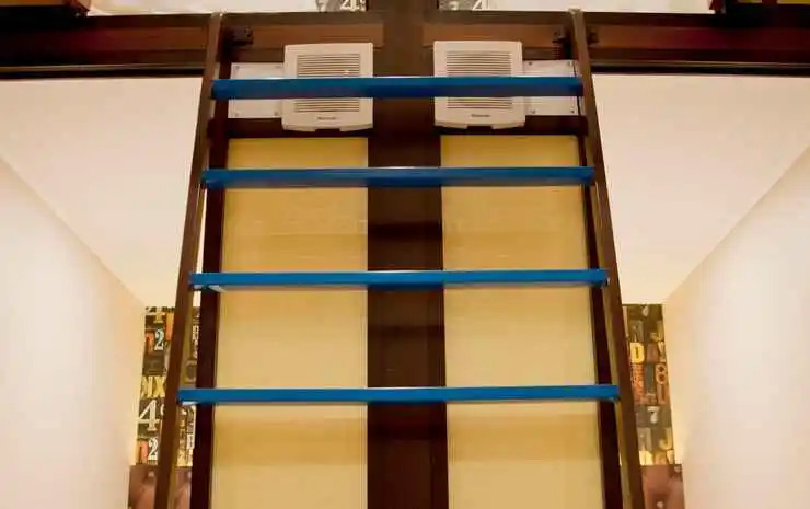 FixOn Capsule Hotel