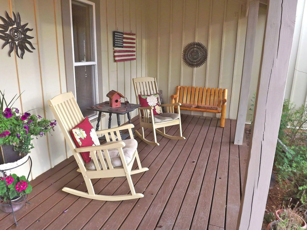 SkyRidge Inn