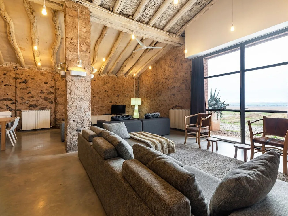 Cozy Fraga Country Escape