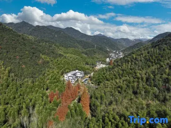 Kaichen Puju Hot Spring Village Resort Hotel
